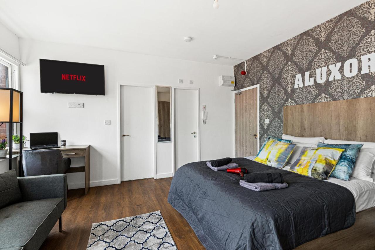 The Nines Aparthotel By Aluxor เลสเตอร์ ภายนอก รูปภาพ